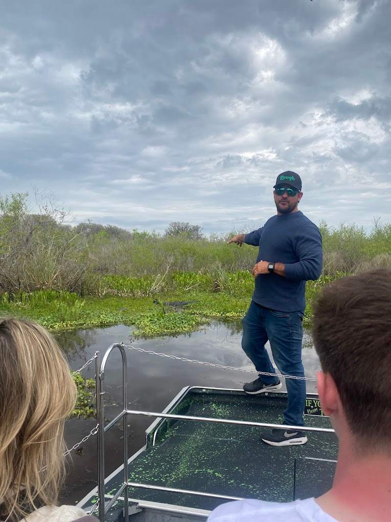 How Do Guides Educate Visitors On A Swamp Tour In Florida - Swamp Fever Airboat Adventures